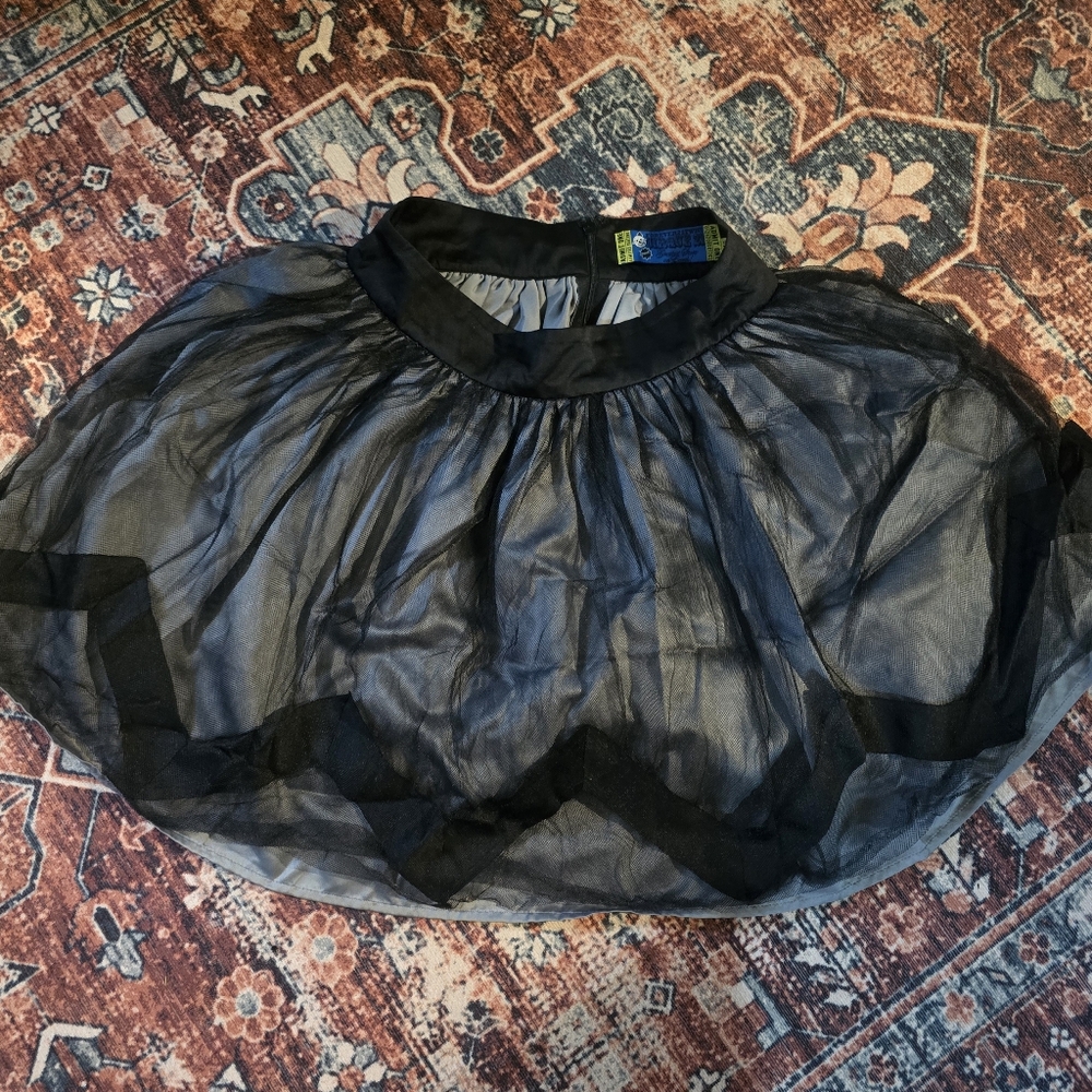 F21 Twist Cirque Skirt